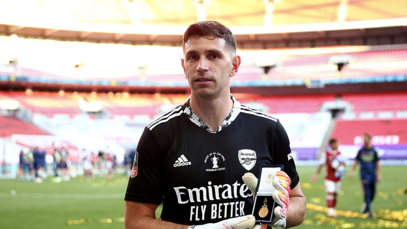 WNET Sports phan tich: thu mon emiliano martinez ga lau ca dang ghet chinh phuc the gioi va tac dong thuc te