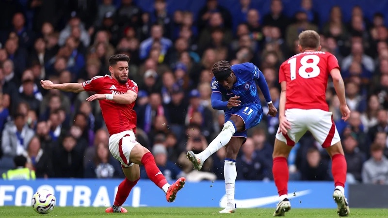 Tien dao ao trong bong da hien dai: vai tro kho doan nhung cuc ky quan trong